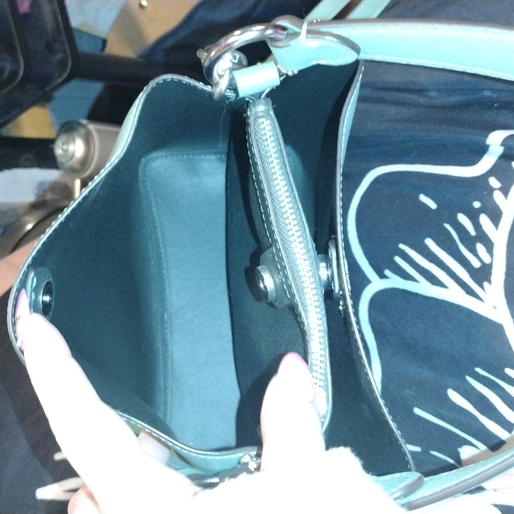 Brand New coach purse .. - Picture 2 of 6